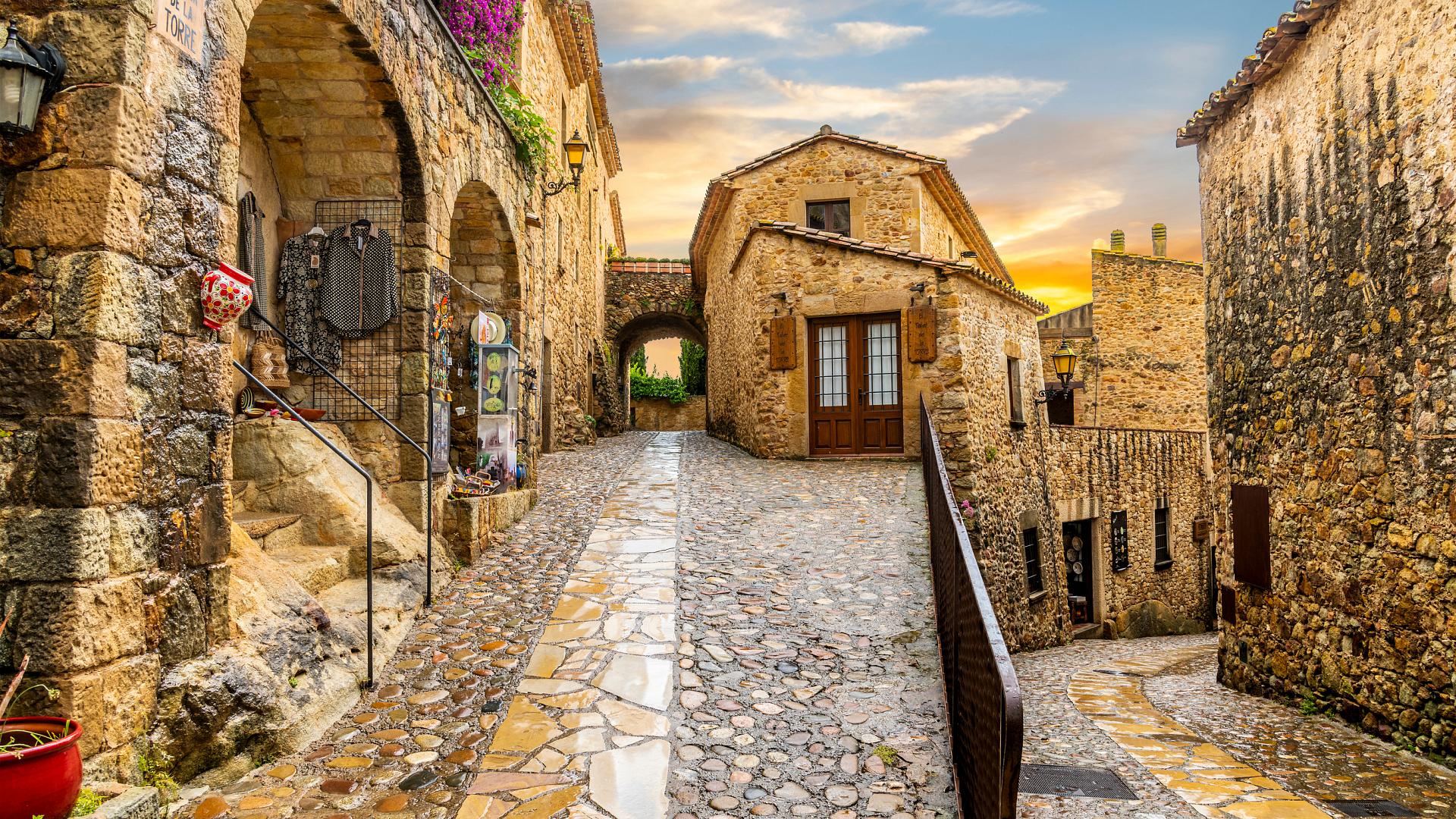 Give the Gift of a Guided Visit to a Medieval Village