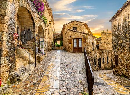 Give the Gift of a Guided Visit to a Medieval Village