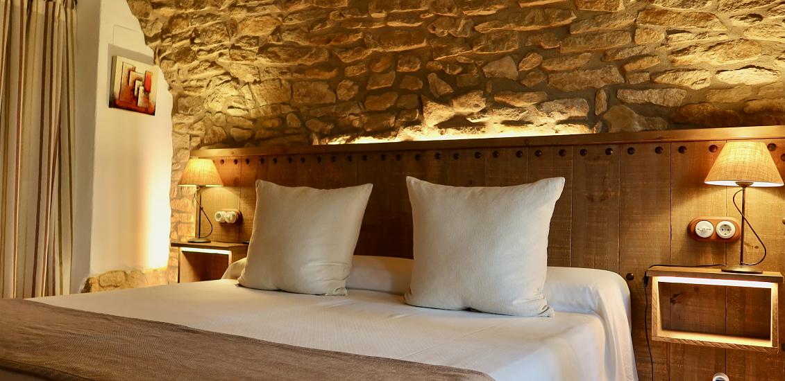 Charming rural hotel in Peratallada