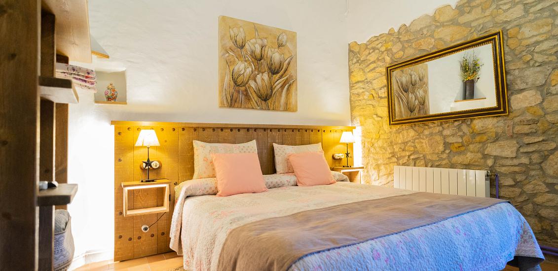 Charming rural hotel in Peratallada