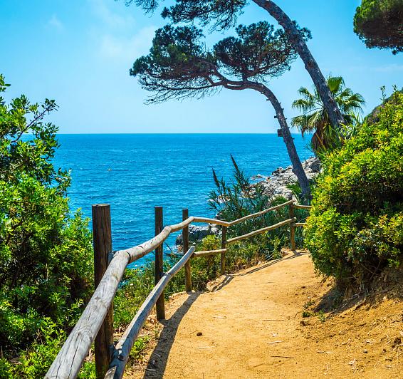 Hiking on the Camí de Ronda